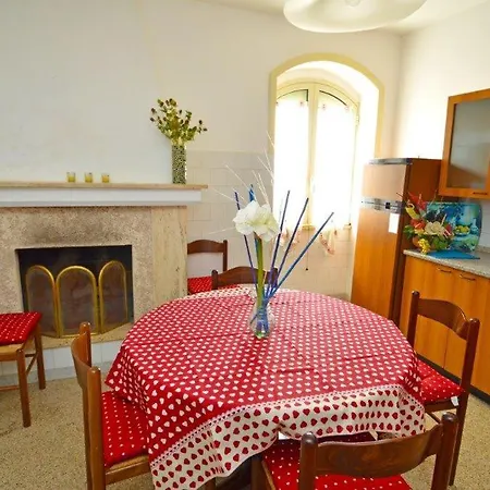 Ginestra 3 מרינה די פסקולוזה